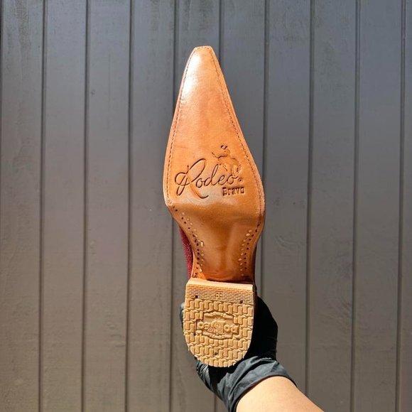 #24 Imitation Boot with Wine Stingray Finish, Model D4209 - Picture 3 of 5